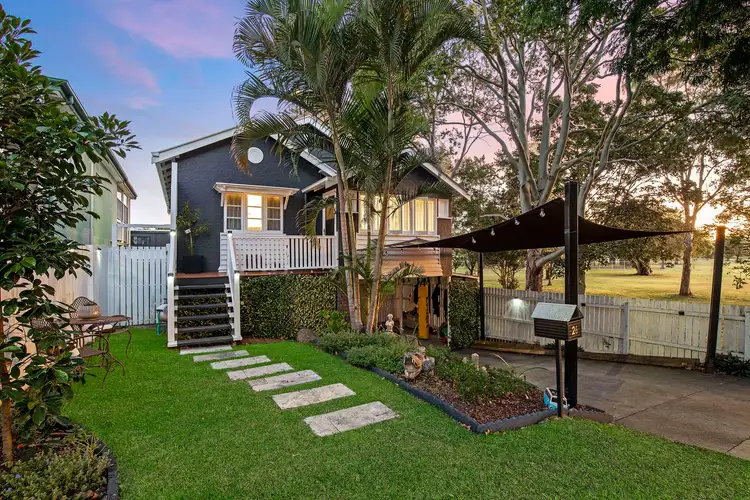 26 Brook Road, Kalinga QLD 4030