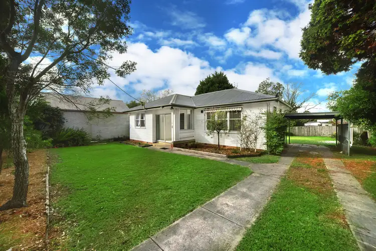16 West Street, Nowra NSW 2541