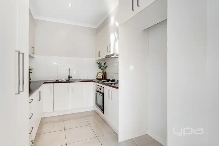 Seventh view of Homely unit listing, 4a Huntly Court, Meadow Heights VIC 3048