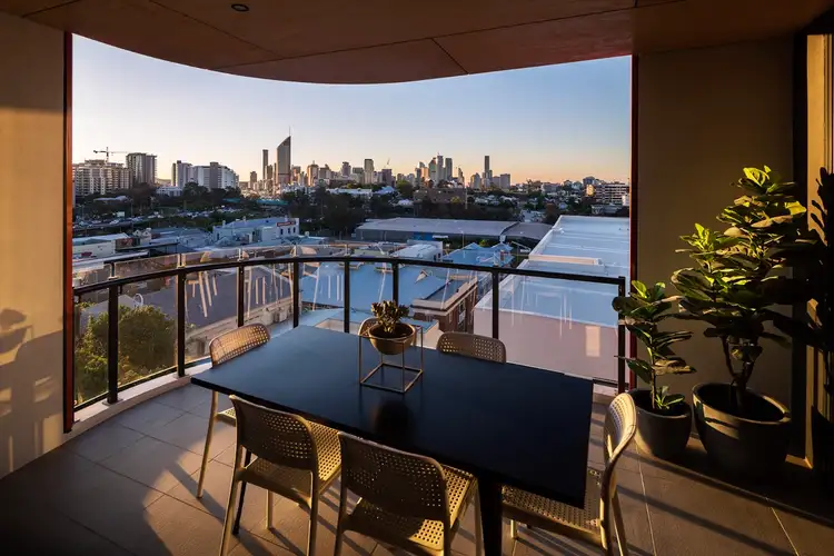 501/18 Hubert Street, Woolloongabba QLD 4102