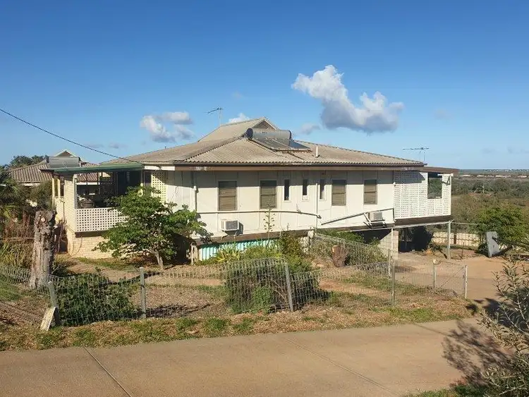 Second view of Homely house listing, 8 Craggs Court, Carnarvon WA 6701