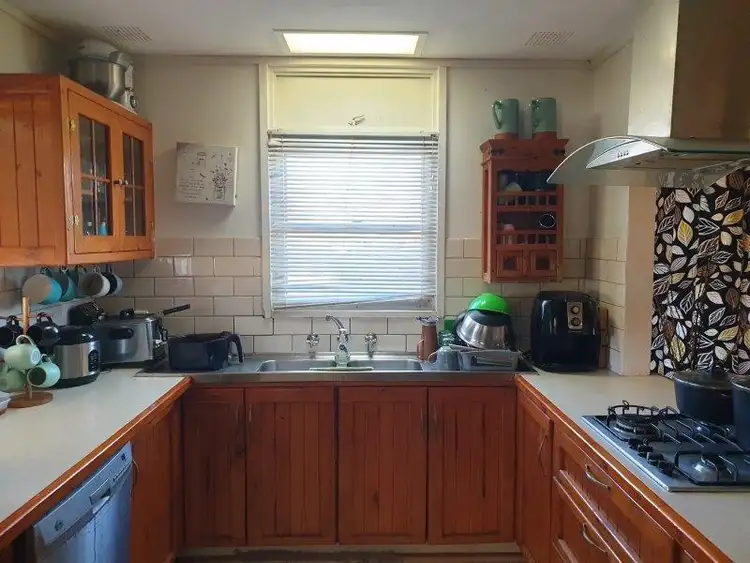 Sixth view of Homely house listing, 8 Craggs Court, Carnarvon WA 6701