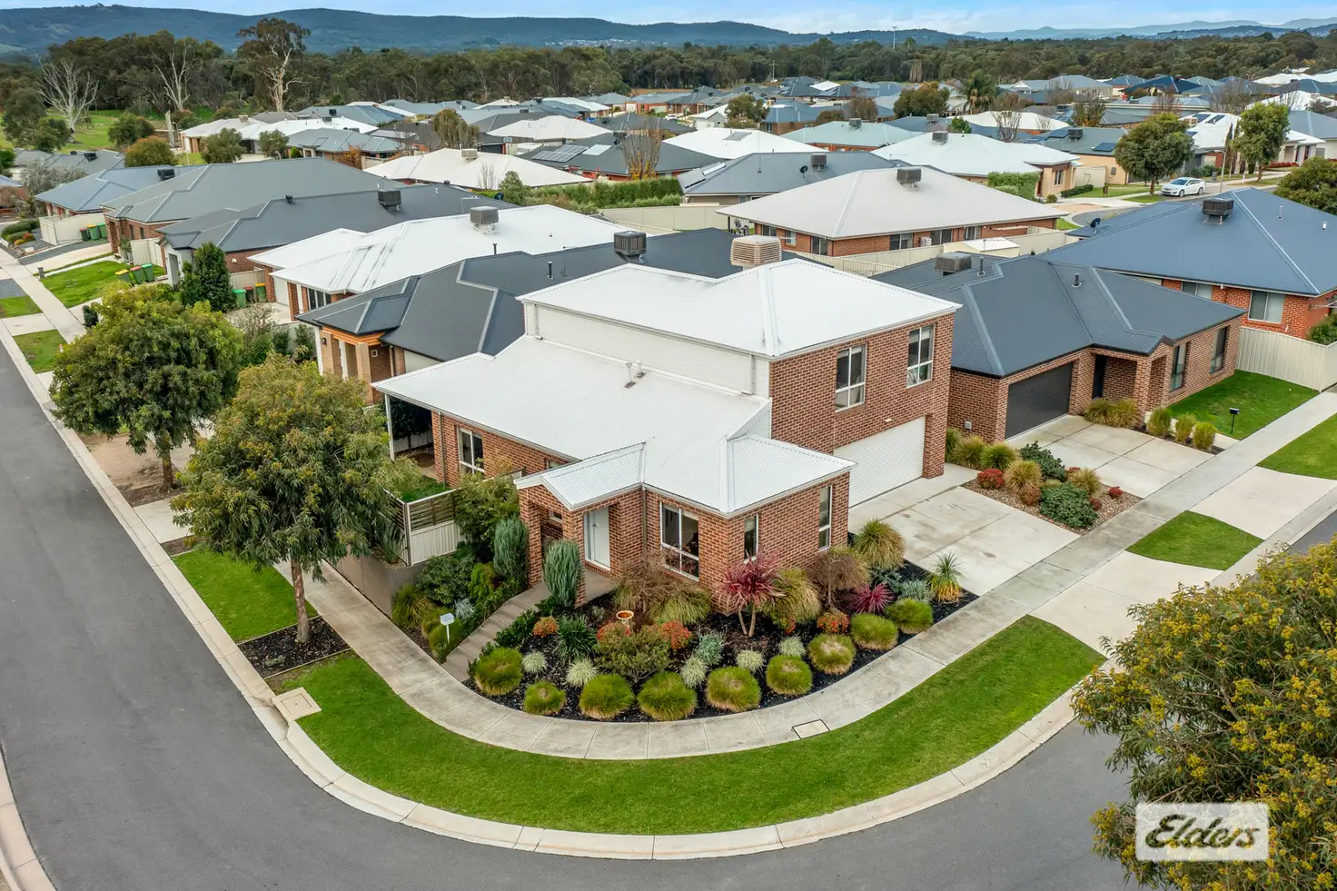 Main view of Homely house listing, 1/20 Ashburton Circuit, Wodonga VIC 3690