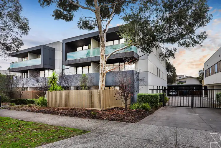 3/4 Crefden Street, Maidstone VIC 3012