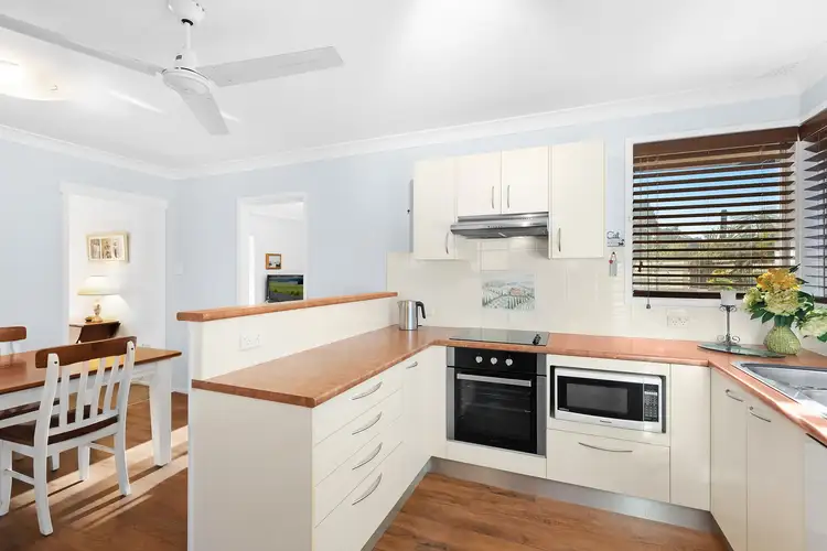 Fourth view of Homely house listing, 8 Koolinda Avenue, Point Clare NSW 2250