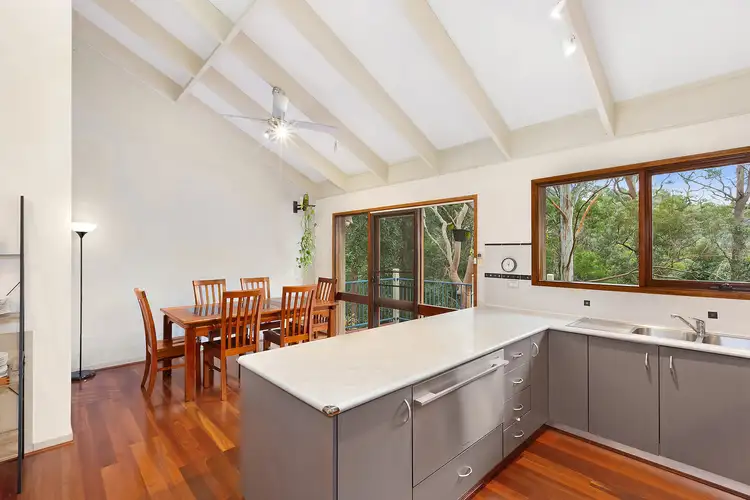 Fifth view of Homely house listing, 10 Clarinda Avenue, Faulconbridge NSW 2776