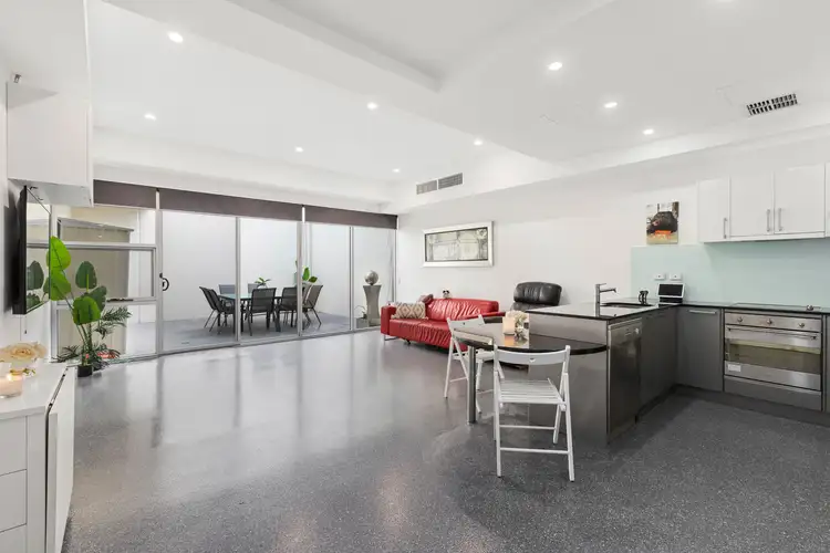 1/10 Moseley Street, Glenelg SA 5045