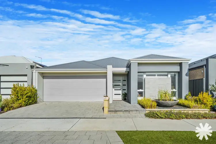 Main view of Homely house listing, 19 Cedarleaf, Treeby WA 6164