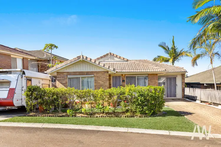 2/90 Caloundra Road, Little Mountain QLD 4551