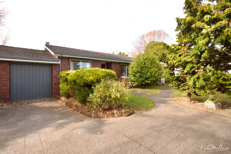 Main view of Homely unit listing, 4/6 Bank Place, Drouin VIC 3818