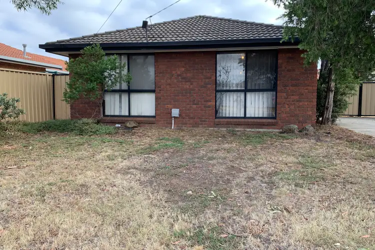 9 Silvereye Crescent
