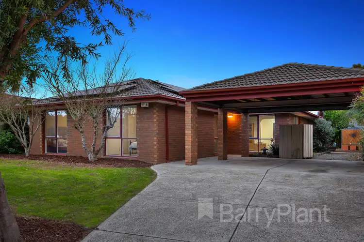 16 Chelmsford Court, Ferntree Gully VIC 3156