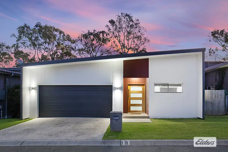 11 Birdie Place, Carbrook QLD 4130