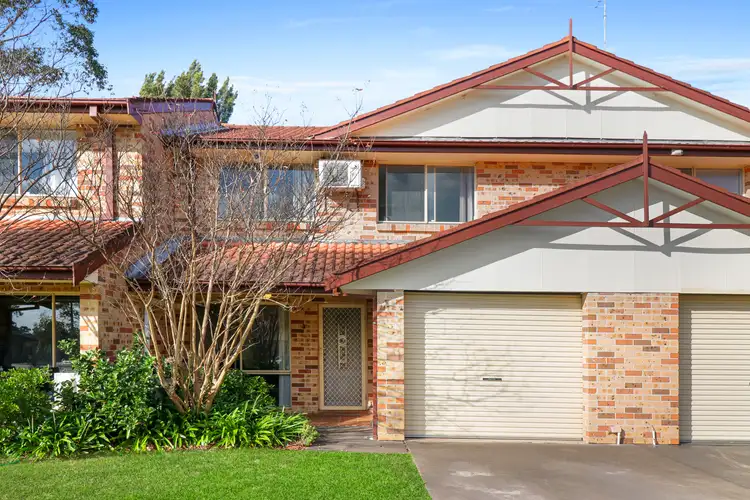 3/2 Bayton Street, Oxley Park NSW 2760