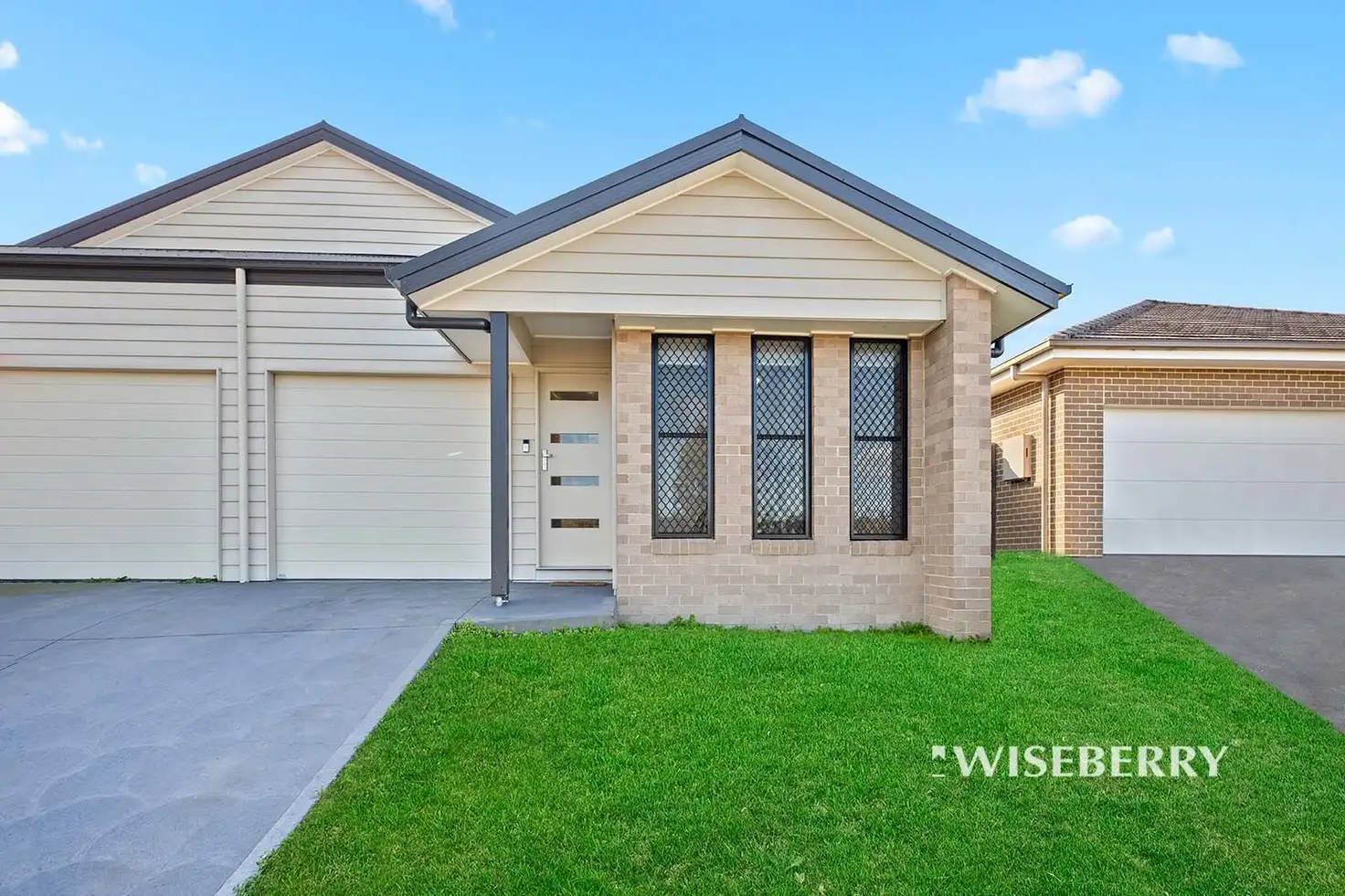 Main view of Homely semi-detached listing, 2/258b Warnervale Road, Hamlyn Terrace NSW 2259
