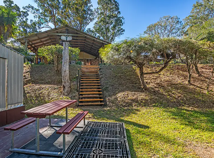 40 Birdlife Court, Nerang QLD 4211