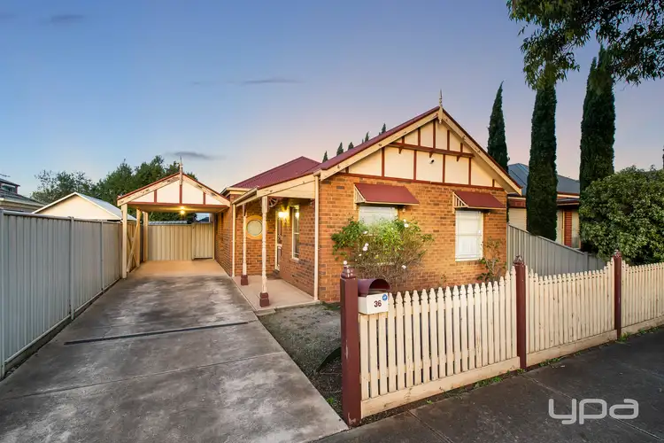 36 Naracoorte Drive, Caroline Springs VIC 3023