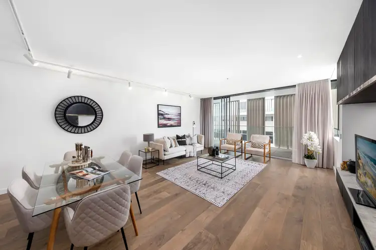 504/26 Whistler Street