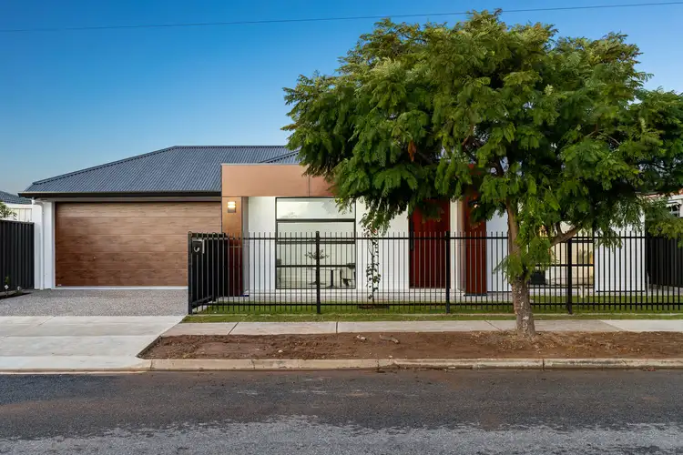 11C Rotorua Avenue, Park Holme SA 5043