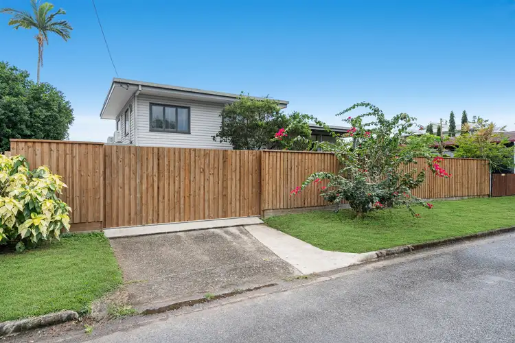 226 Mann Street, Westcourt QLD 4870
