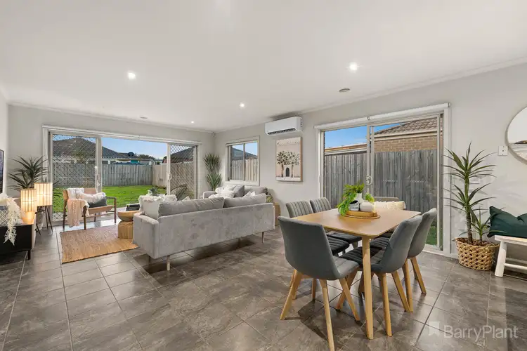 10 Red Gum Circuit, Pakenham VIC 3810