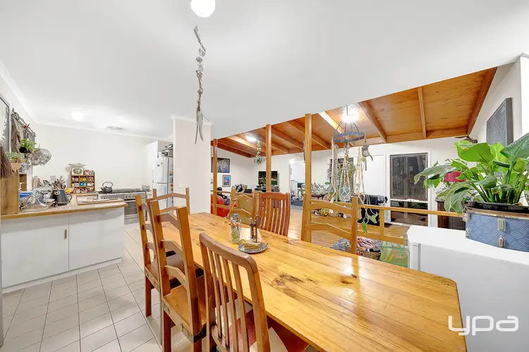 5 Mitta Mitta Way, Meadow Heights VIC 3048