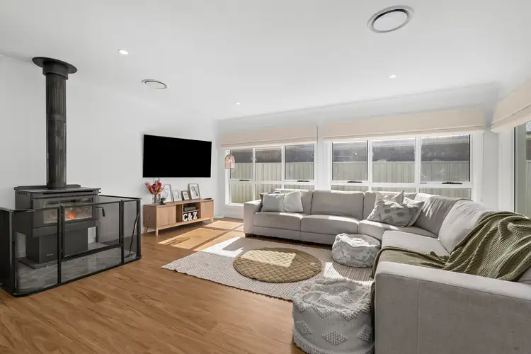 Fourth view of Homely house listing, 60 Quiberon Way, Goulburn NSW 2580
