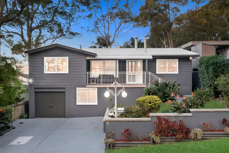 2 Northview Drive, Bateau Bay NSW 2261