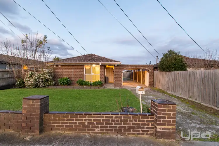 10 Ferris Avenue, Deer Park VIC 3023