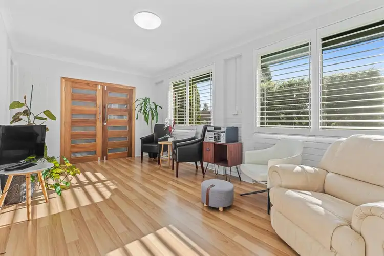 Third view of Homely villa listing, 1/142 High Street, East Maitland NSW 2323