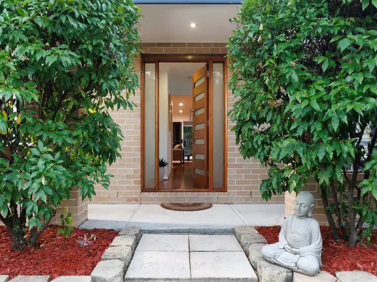 35 Cairns Road, Camira QLD 4300