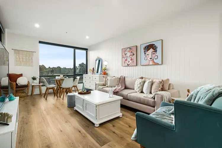 211A/400 Burwood Highway, Wantirna South VIC 3152