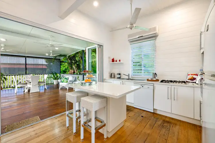 1 Gelling Street, Cairns North QLD 4870