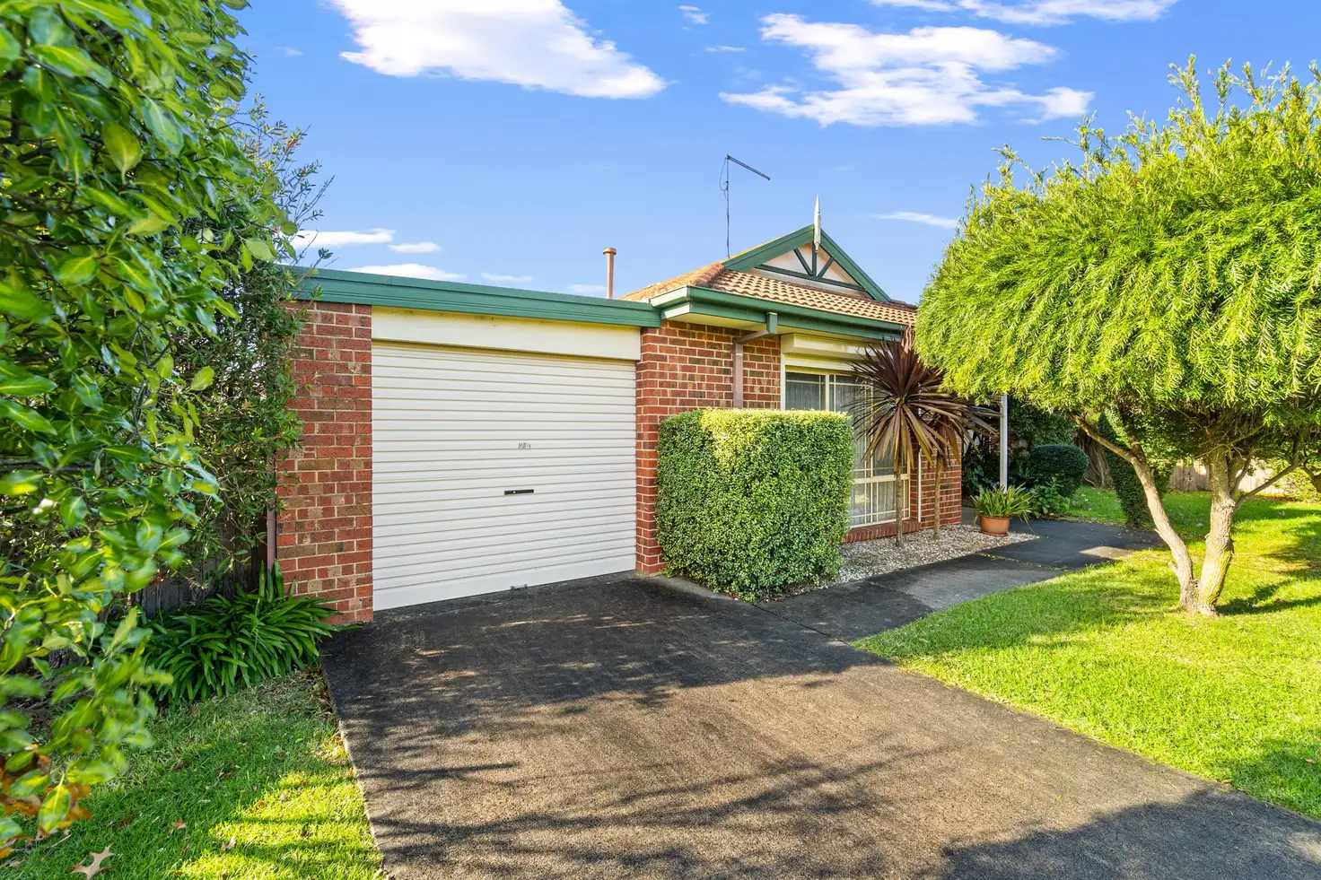 Main view of Homely townhouse listing, 2A Kassandra Drive, Traralgon VIC 3844