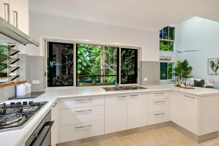 Fifth view of Homely house listing, 4/12 Murchison Street, Whitfield QLD 4870