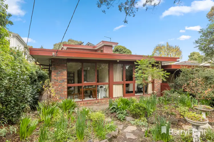 34 Greenways Road