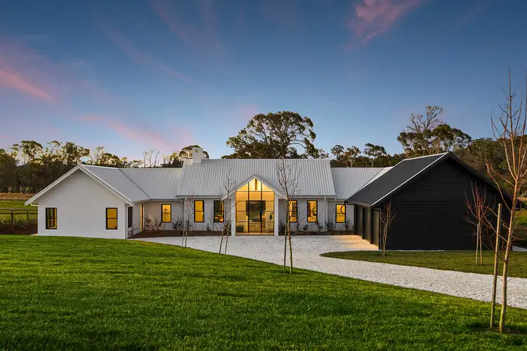 14 Heritage Drive