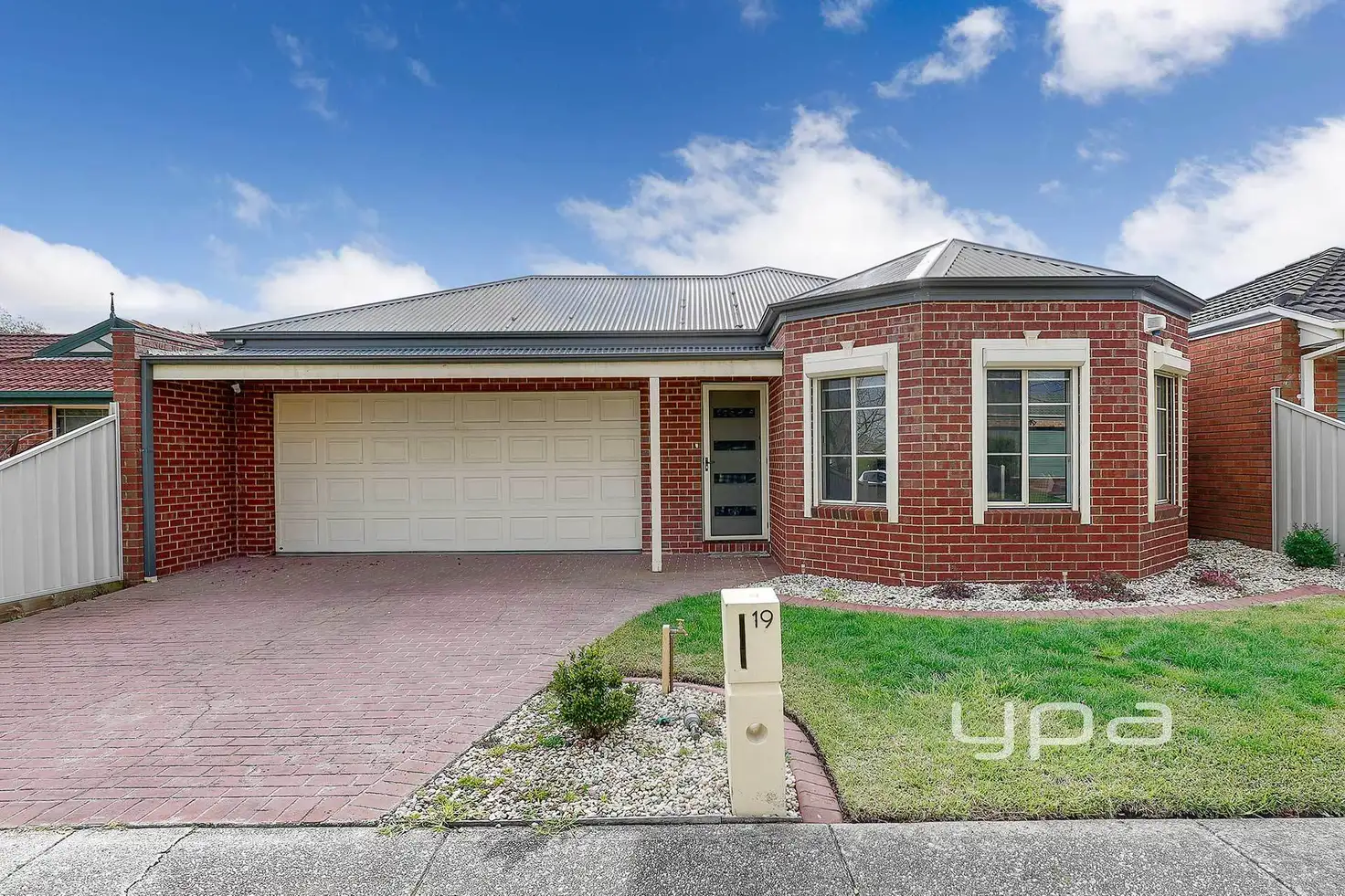 Main view of Homely house listing, 19 Maple Place, Craigieburn VIC 3064
