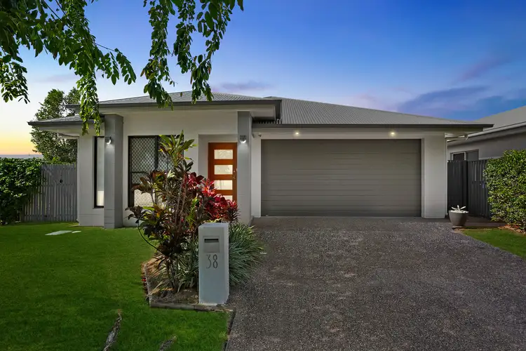 38 Holyoak Avenue, Oonoonba QLD 4811