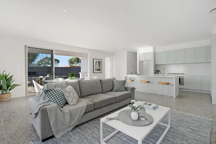 Main view of Homely townhouse listing, 2/5 Sheridan Street, Hamlyn Heights VIC 3215