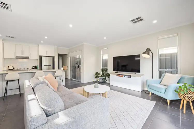 5 Rainbow Lane, Woodcroft SA 5162