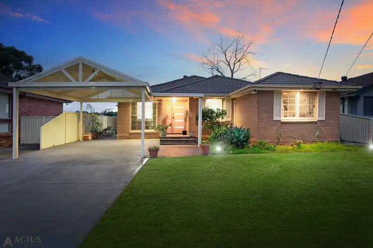 33 Woodlawn Drive, Toongabbie NSW 2146