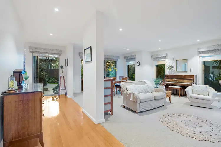 Second view of Homely house listing, 2 Breckenridge Place, Macleod VIC 3085