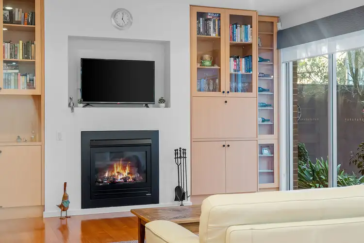 Fifth view of Homely house listing, 2 Breckenridge Place, Macleod VIC 3085