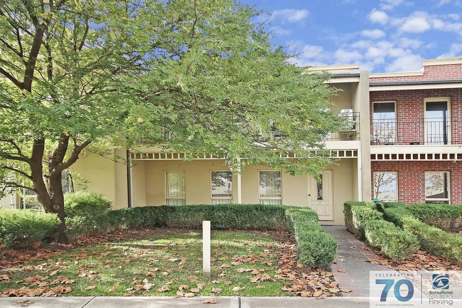 Main view of Homely unit listing, 2/10 Parkhill Drive, Berwick VIC 3806