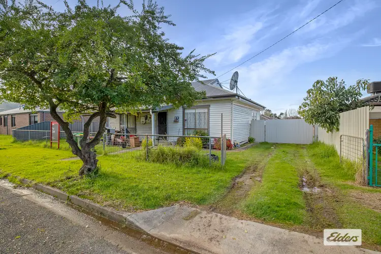8 Military Street, Killara VIC 3691