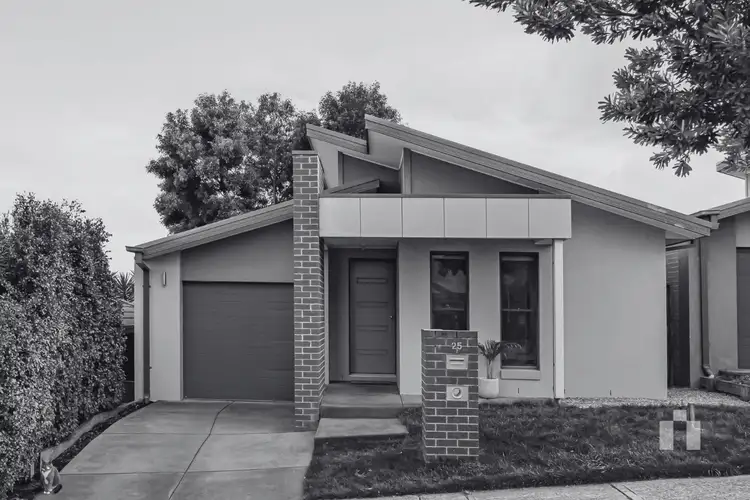 25 Blackbird Crescent, Doreen VIC 3754