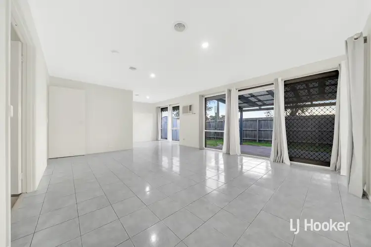 Fourth view of Homely house listing, 15 Berridale Court, Hampton Park VIC 3976
