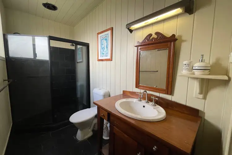 Sixth view of Homely house listing, 4 Kent Street, Goulburn NSW 2580