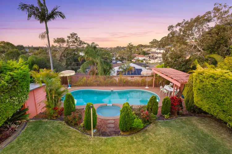 11 Struen Marie Street, Kareela NSW 2232
